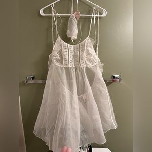 Lingerie top and bottom